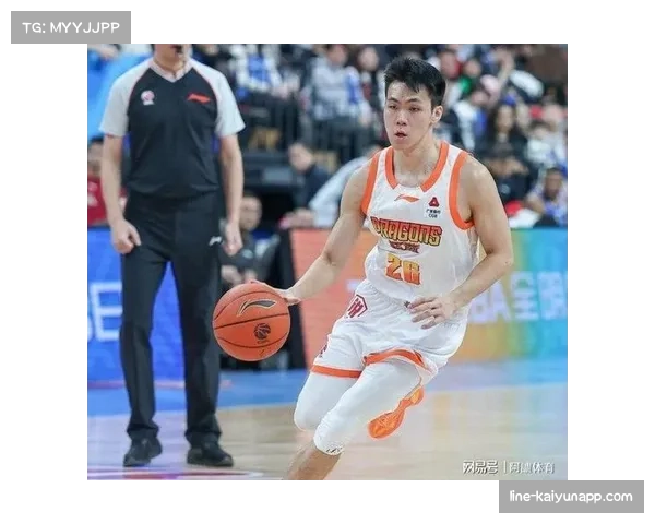 江苏男篮贾尔斯亨特组合 内线外线核心配合默契